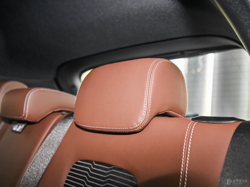銥銀色奔馳A級(進口)座椅內(nèi)飾圖片