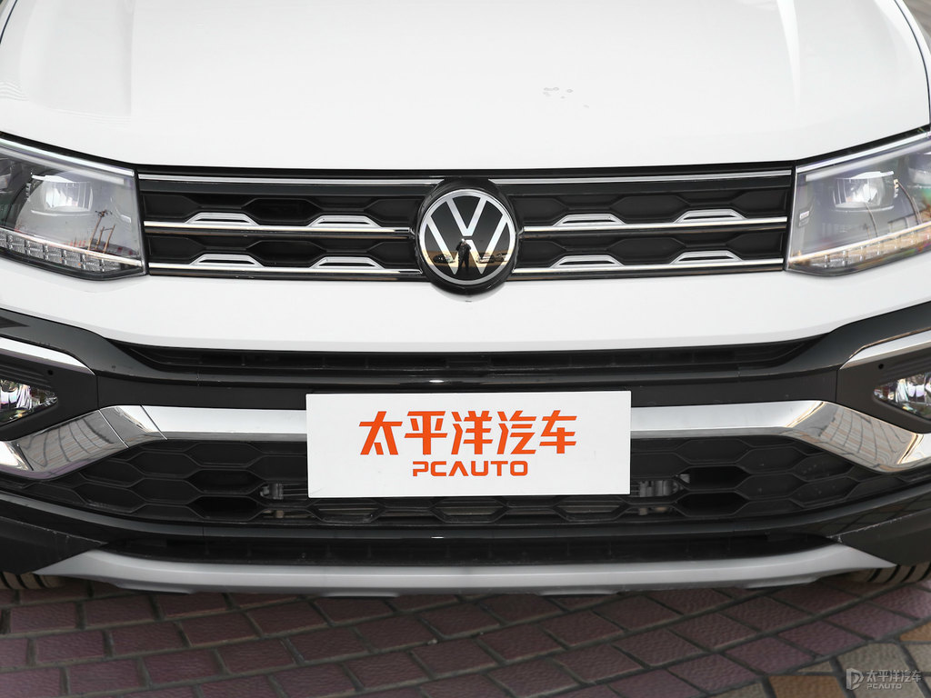 極地白途鎧車(chē)頭外觀圖片
