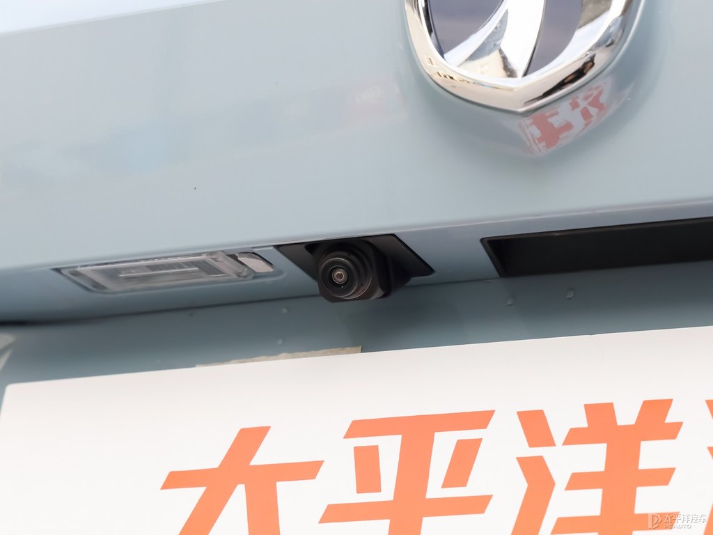 海風(fēng)藍(lán)寶駿510車尾外觀圖片