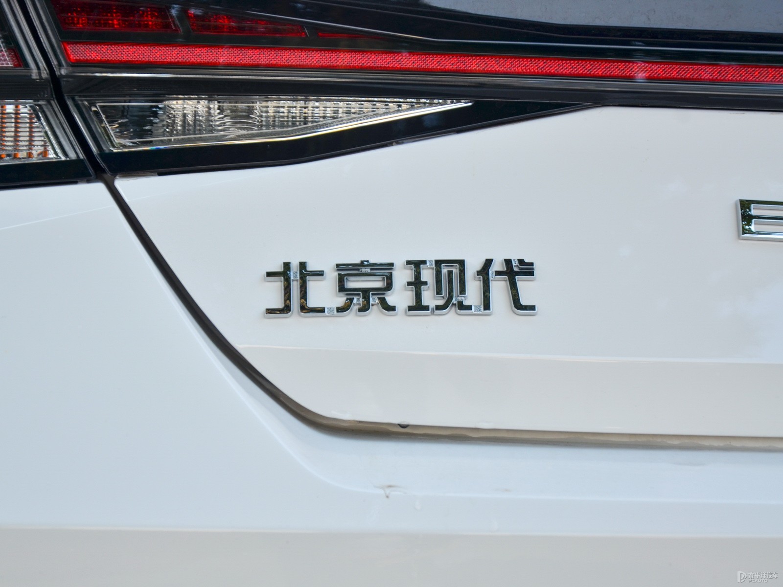 伊蘭特外觀高清大圖
