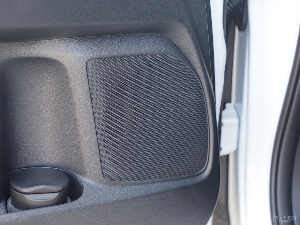 星月白奧德賽車廂內(nèi)飾圖片