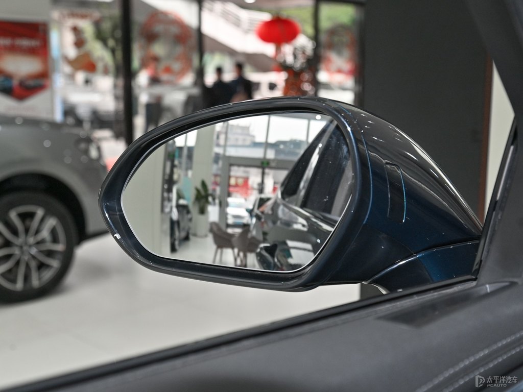 夢幻藍魏牌 VV7車身外觀圖片