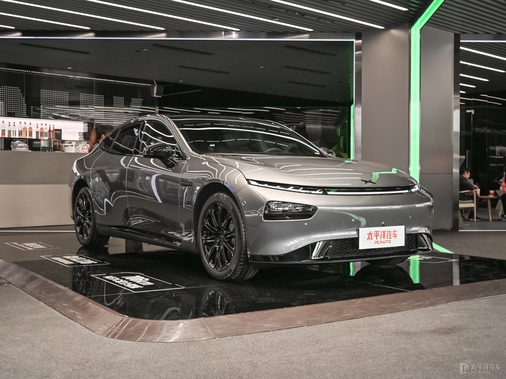 天辰灰小鵬P7整車外觀外觀圖片