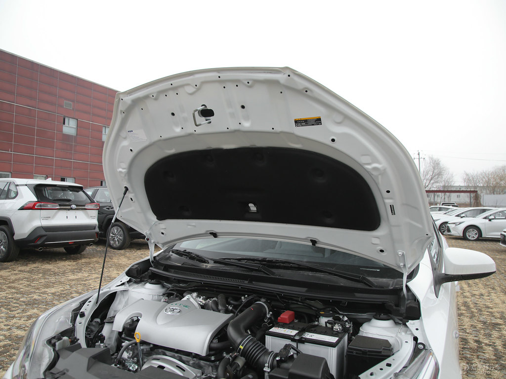 天際白YARiS L 致炫發(fā)動機(jī)其它細(xì)節(jié)圖片