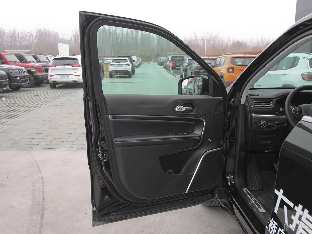 Oڴָ]PHEV܇DƬ