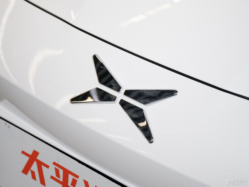 元氣白小鵬G3車頭外觀圖片
