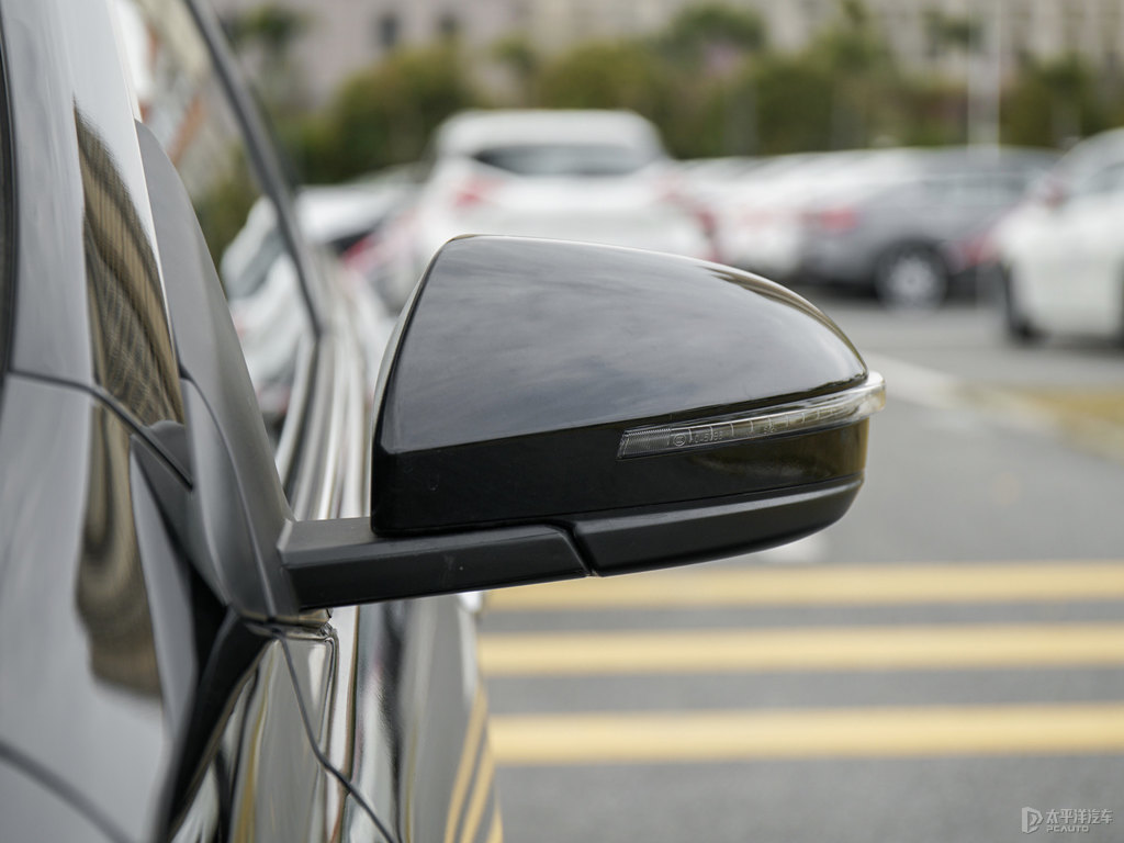 曜石黑啟辰D60車身外觀圖片