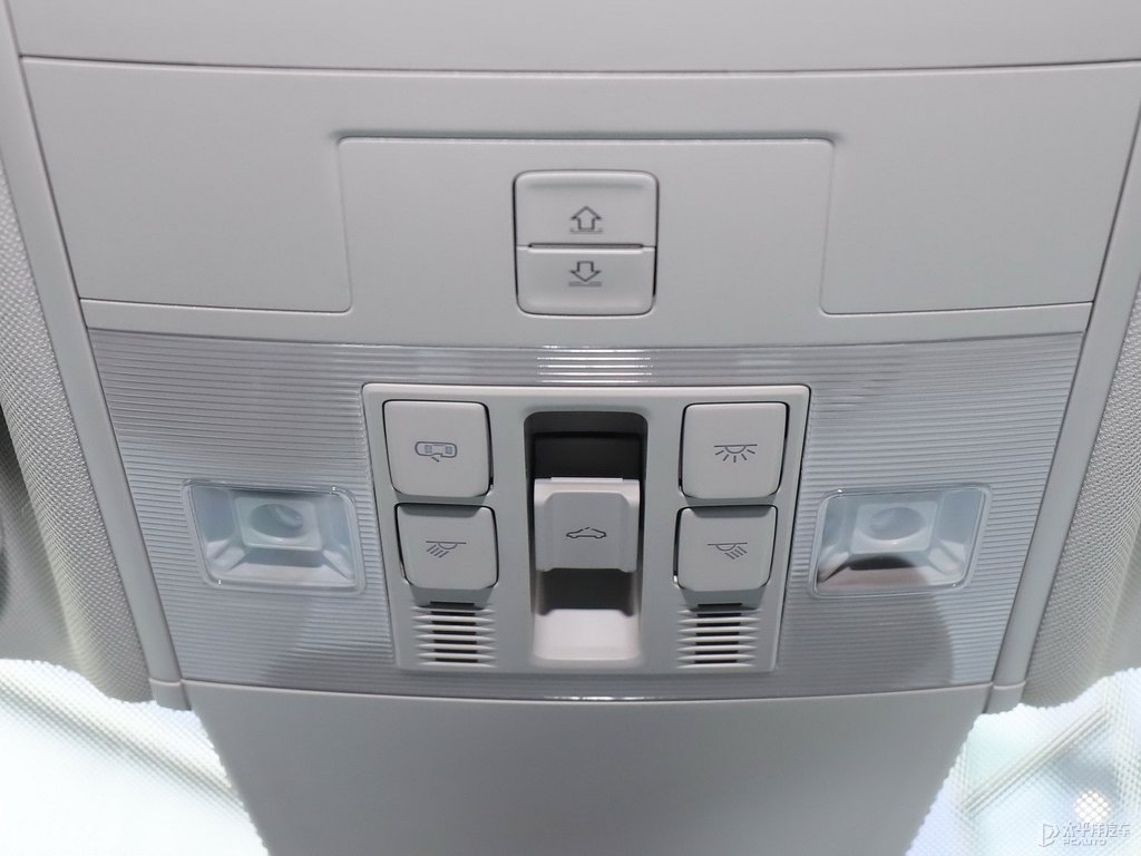 疾風黃途觀X車廂內(nèi)飾圖片