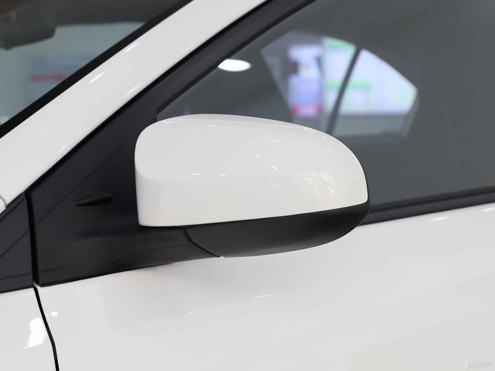 YARiS L 致享外觀高清大圖