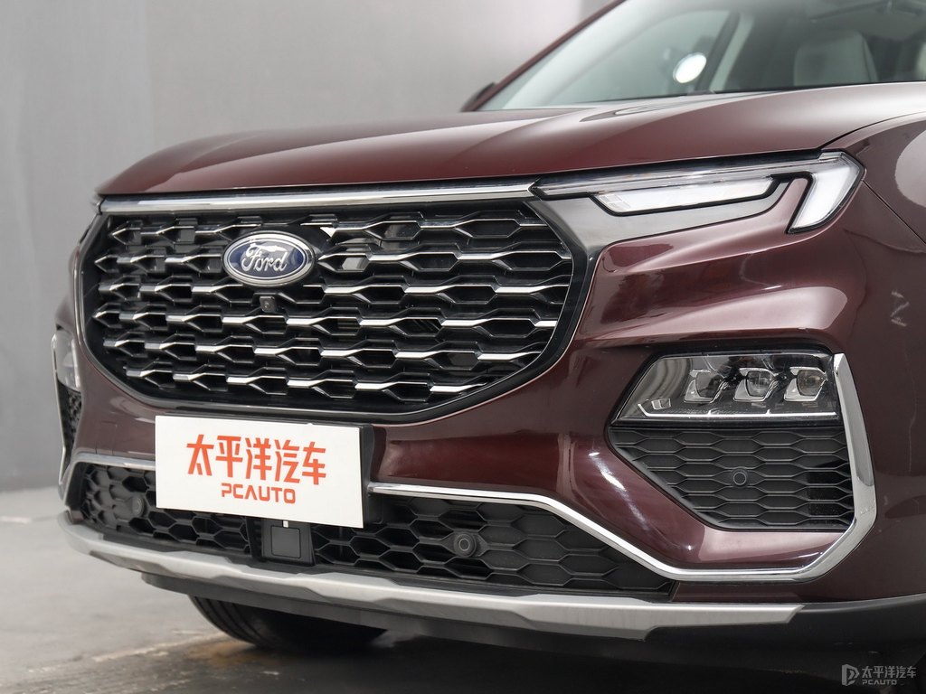 星云紫領裕車頭外觀圖片