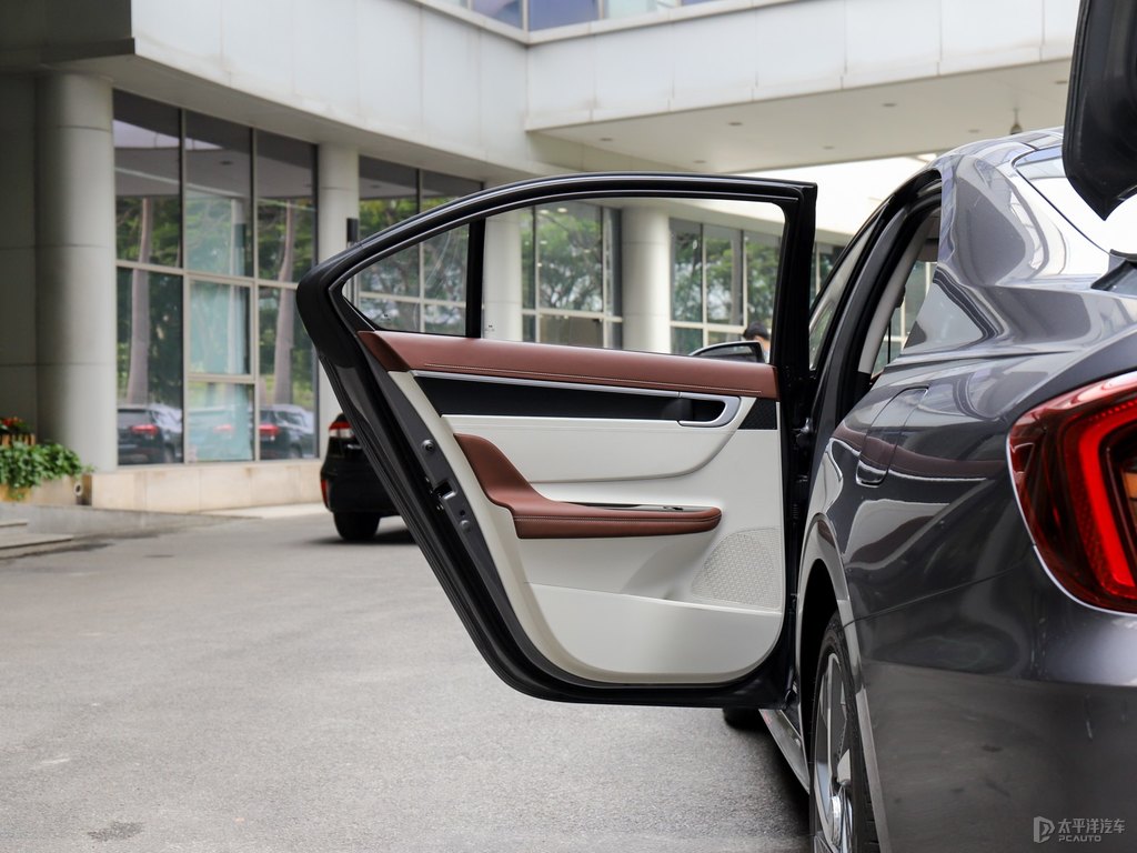 魔法灰名圖車廂內(nèi)飾圖片