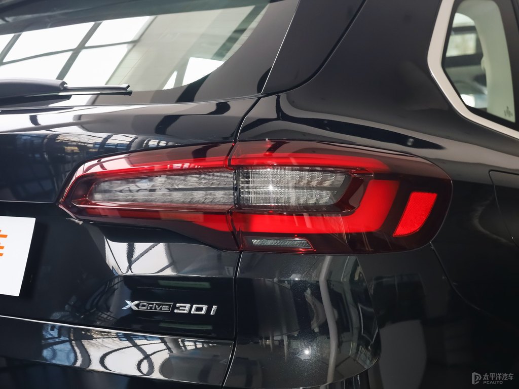 寶馬X5(進口)車尾外觀圖片