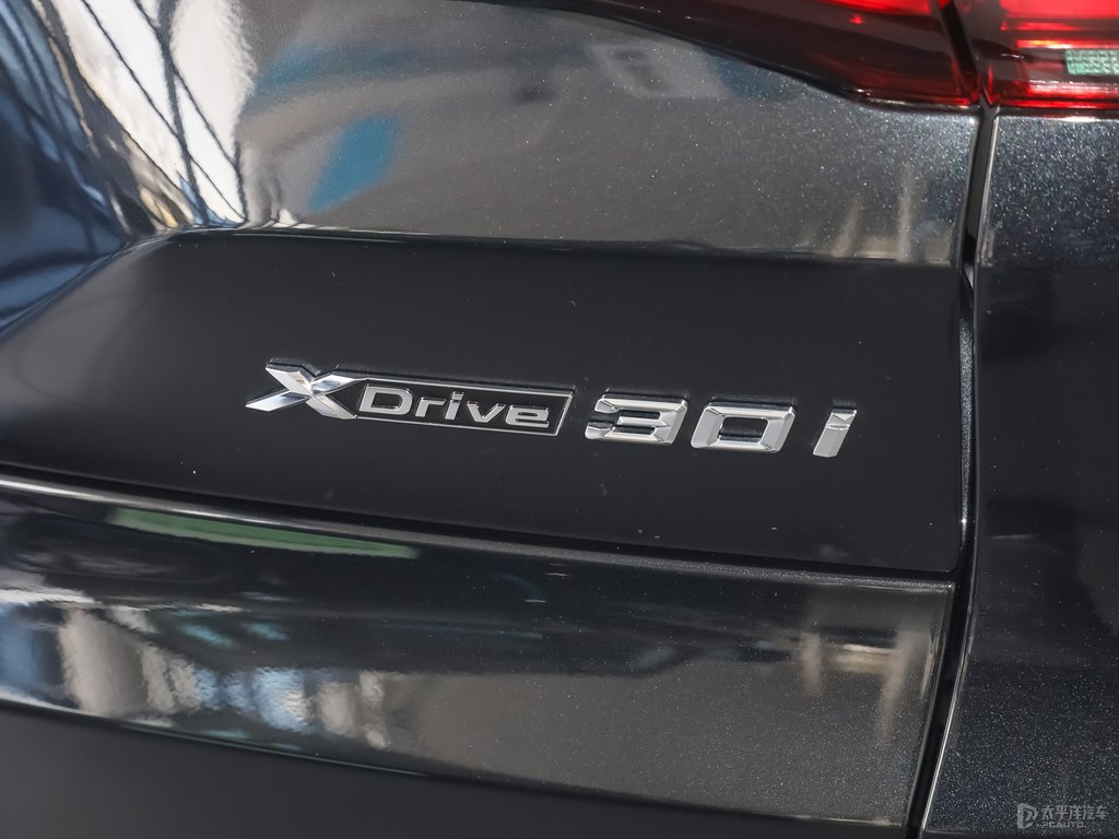 寶馬X5(進口)車尾外觀圖片