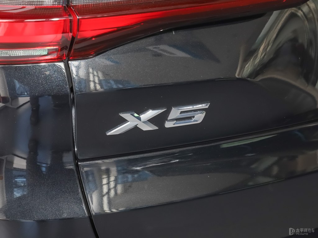 寶馬X5(進口)車尾外觀圖片