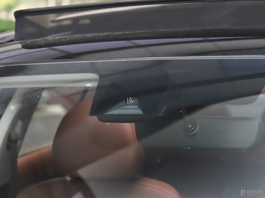 魔法灰名圖車身外觀圖片