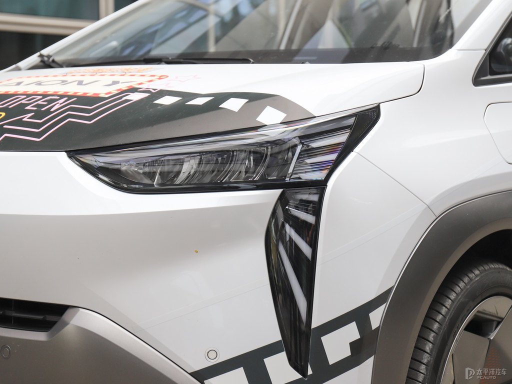 珍珠白AION Y車頭外觀圖片