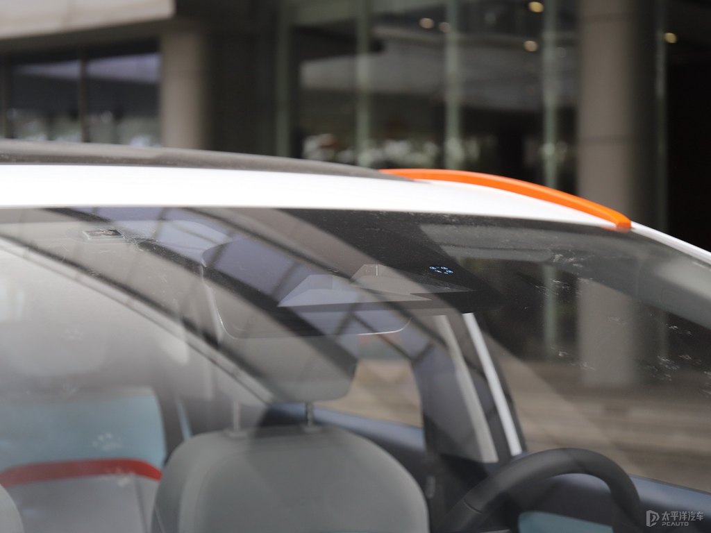 珍珠白AION Y車身外觀圖片
