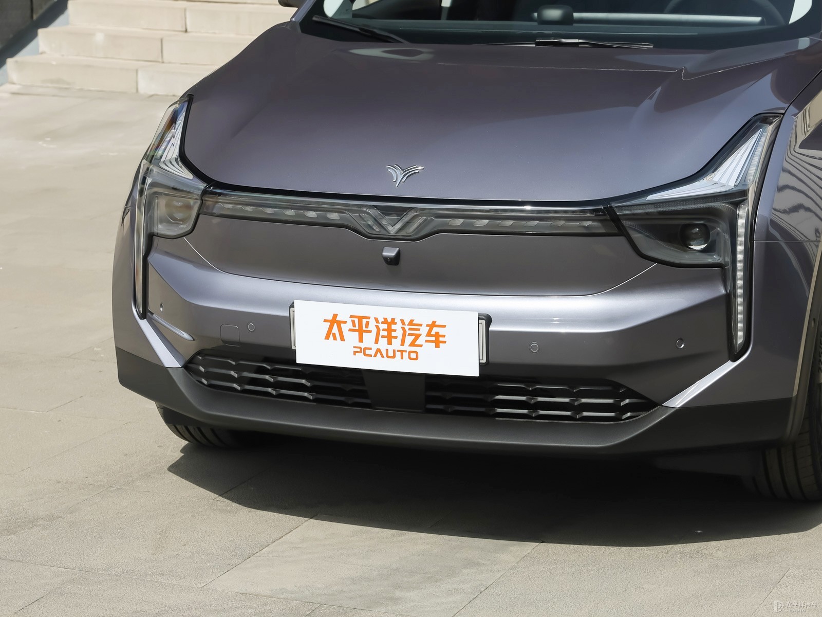 哪吒U外觀高清大圖
