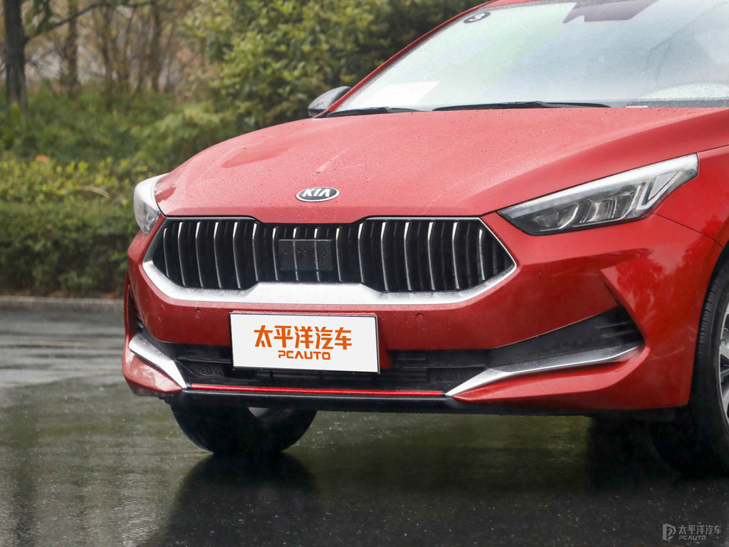 躍動(dòng)紅起亞K3車頭外觀圖片