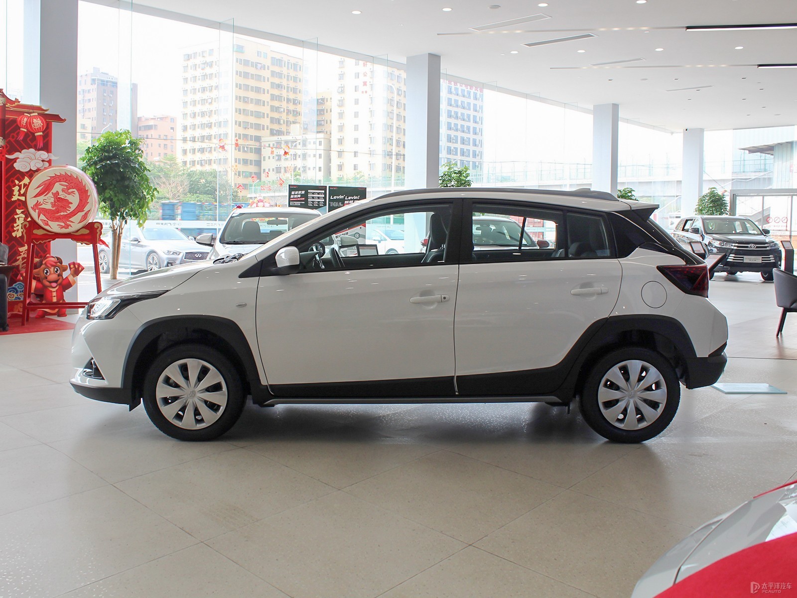 YARiS L 致炫X外觀高清大圖