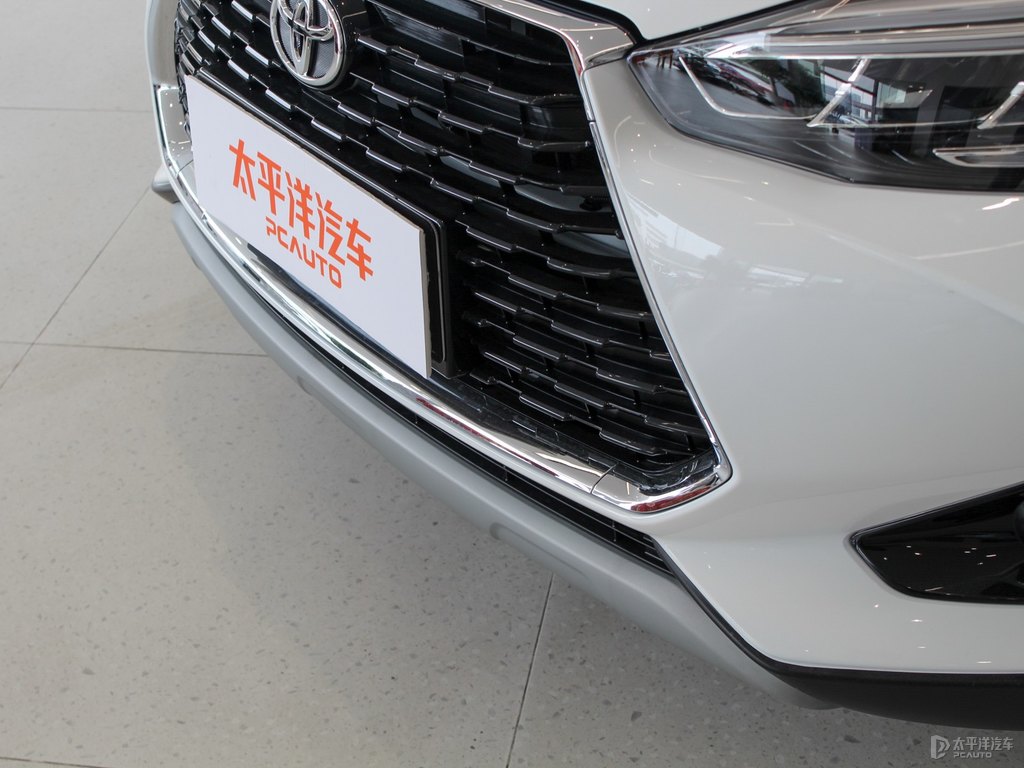 天際白YARiS L 致炫X車頭外觀圖片