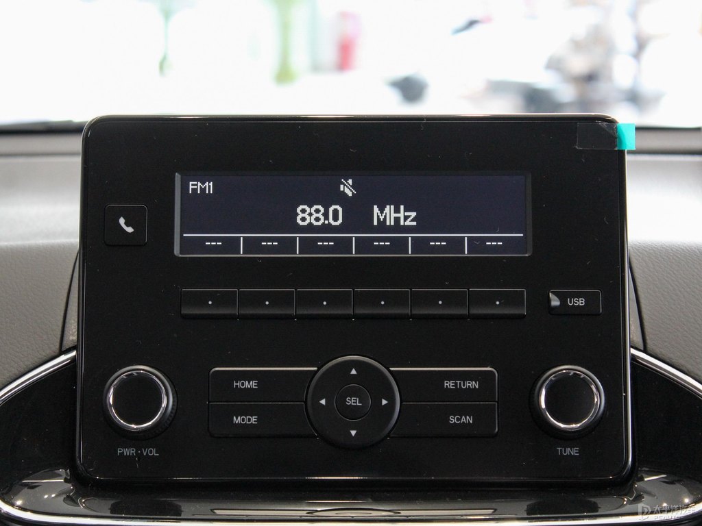 天際白YARiS L 致炫X中控內(nèi)飾圖片