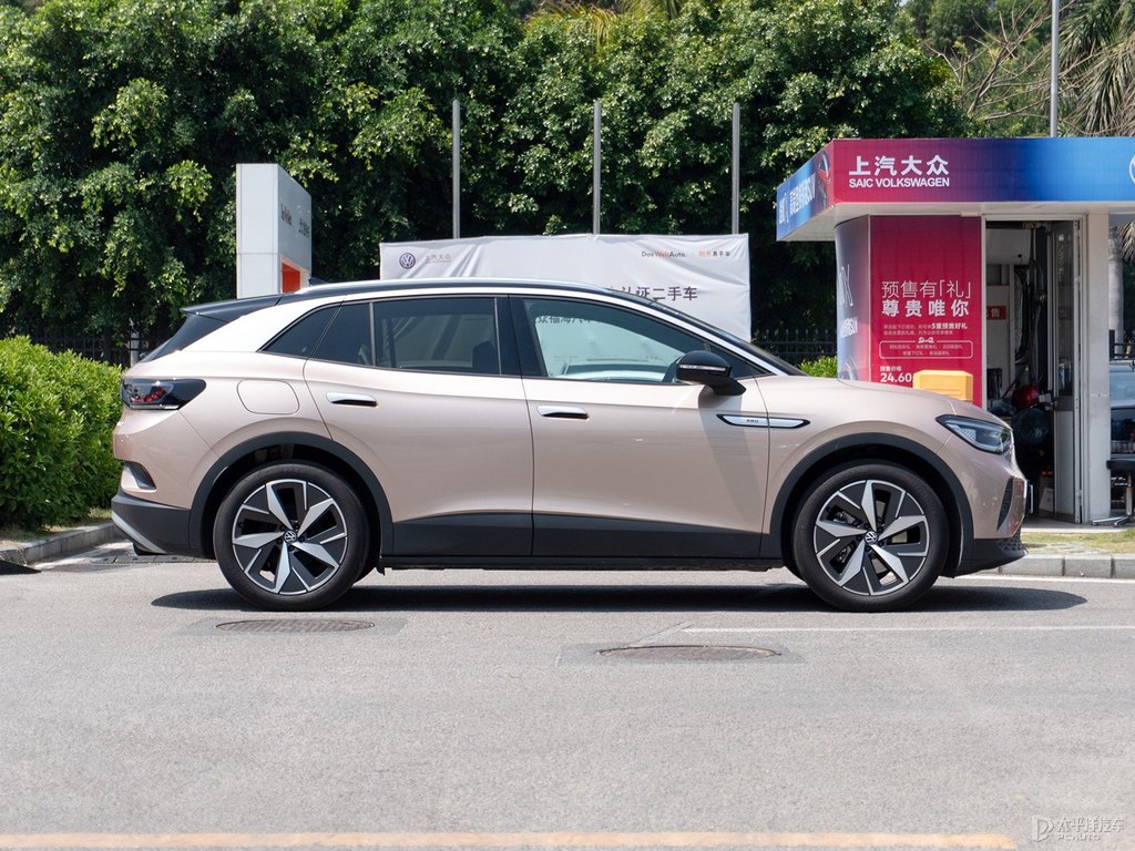 量子金ID.4 CROZZ整車(chē)外觀外觀圖片
