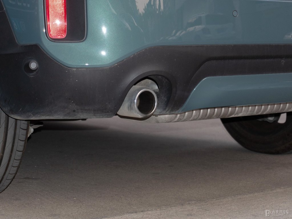 ȼMINI COUNTRYMAN܇β^DƬ
