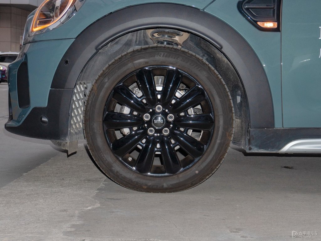 ȼMINI COUNTRYMAN܇^DƬ
