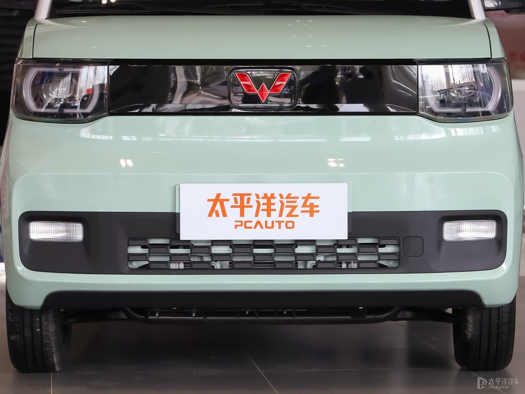 牛油果綠+白色宏光MINIEV車頭外觀圖片