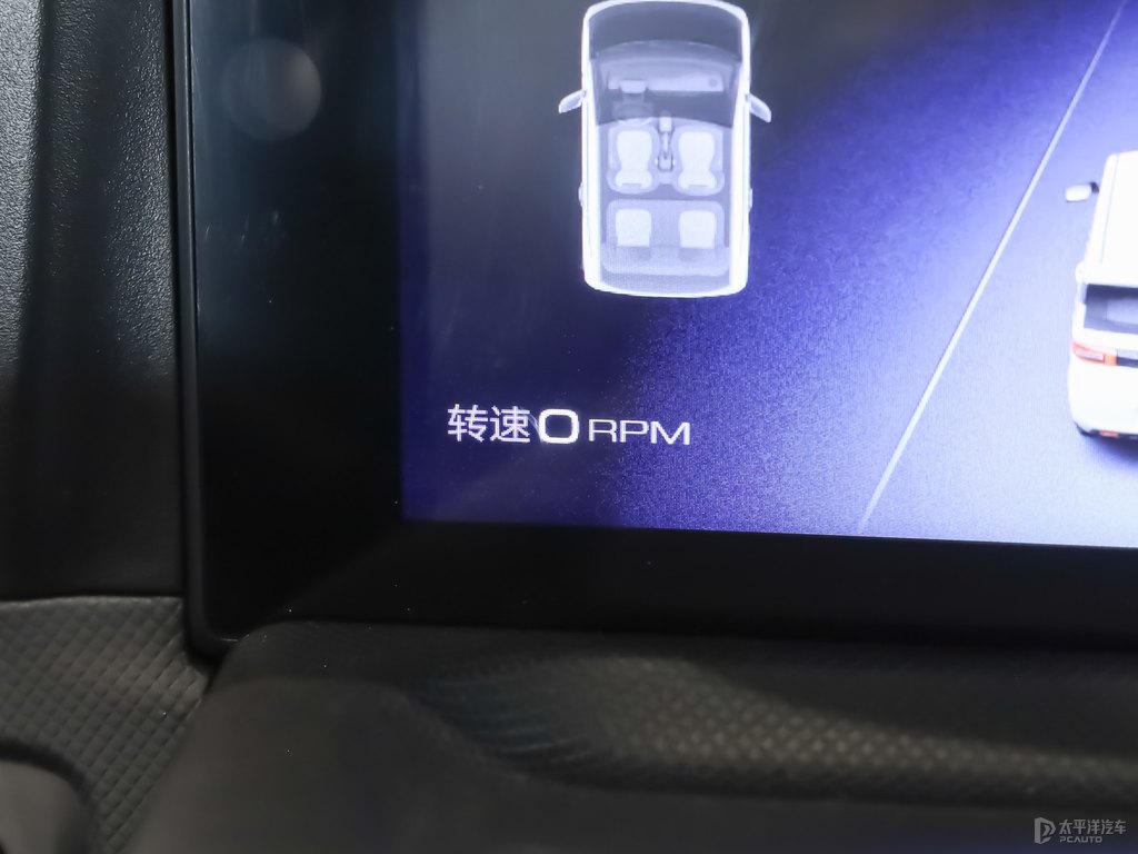牛油果綠+白色宏光MINIEV中控內(nèi)飾圖片