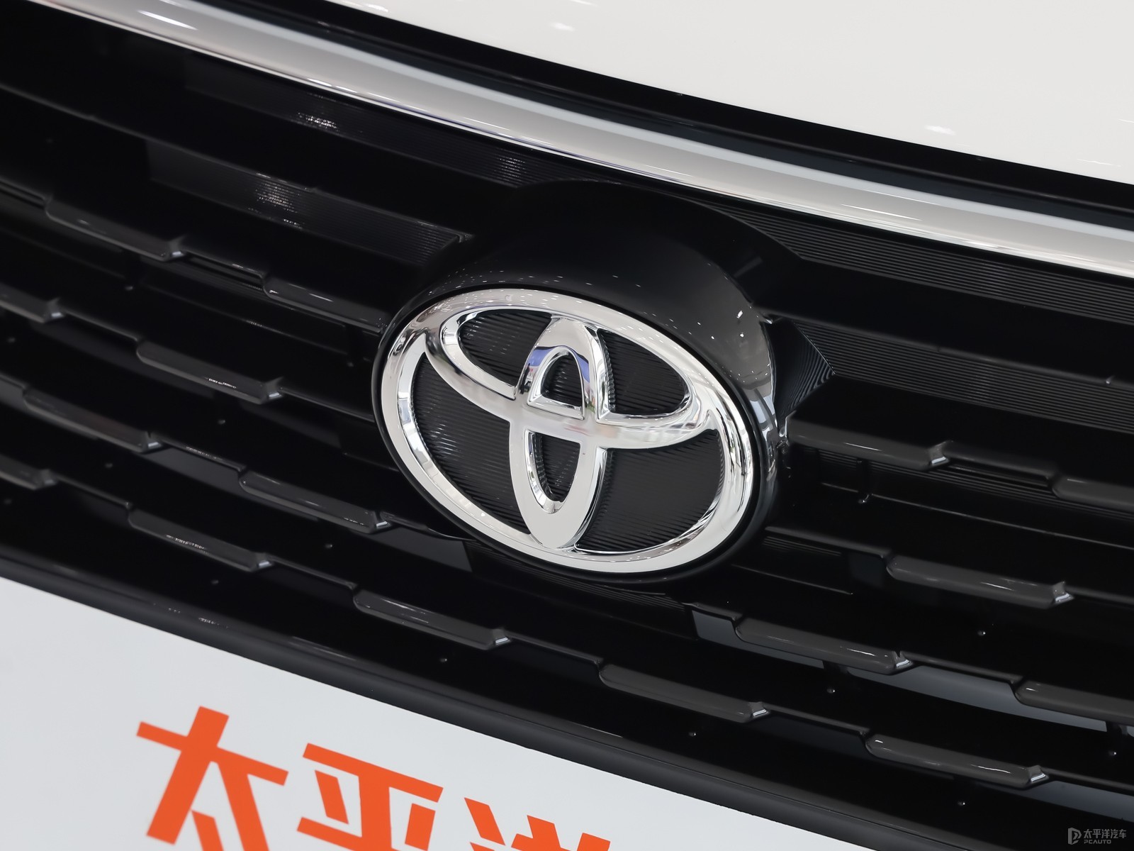 YARiS L 致炫X外觀高清大圖