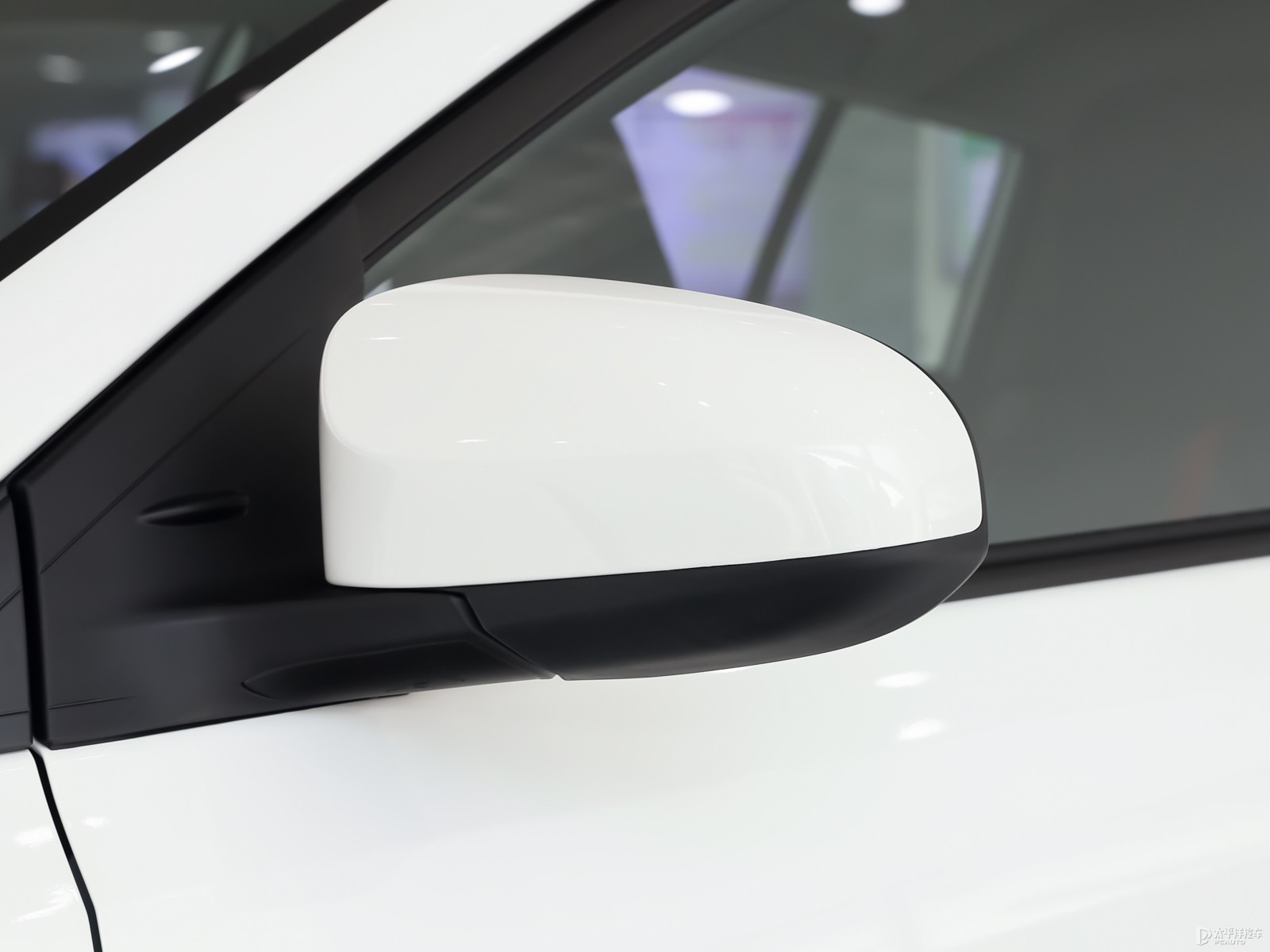 YARiS L 致炫X外觀高清大圖