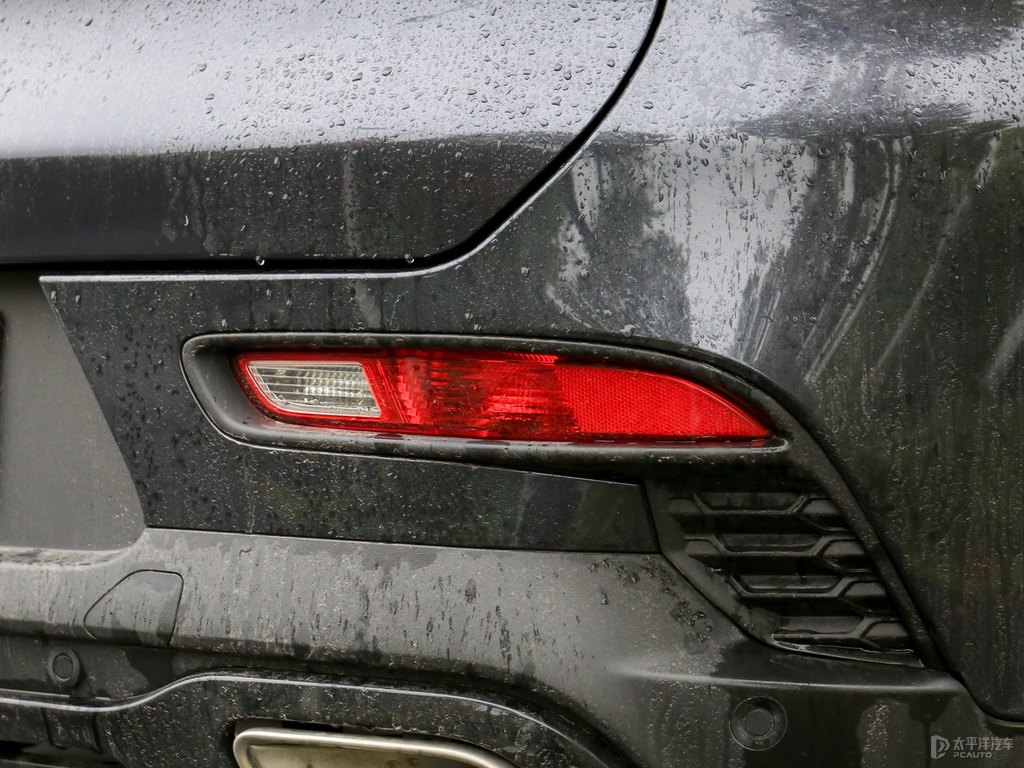 隕石灰星途凌云車尾外觀圖片