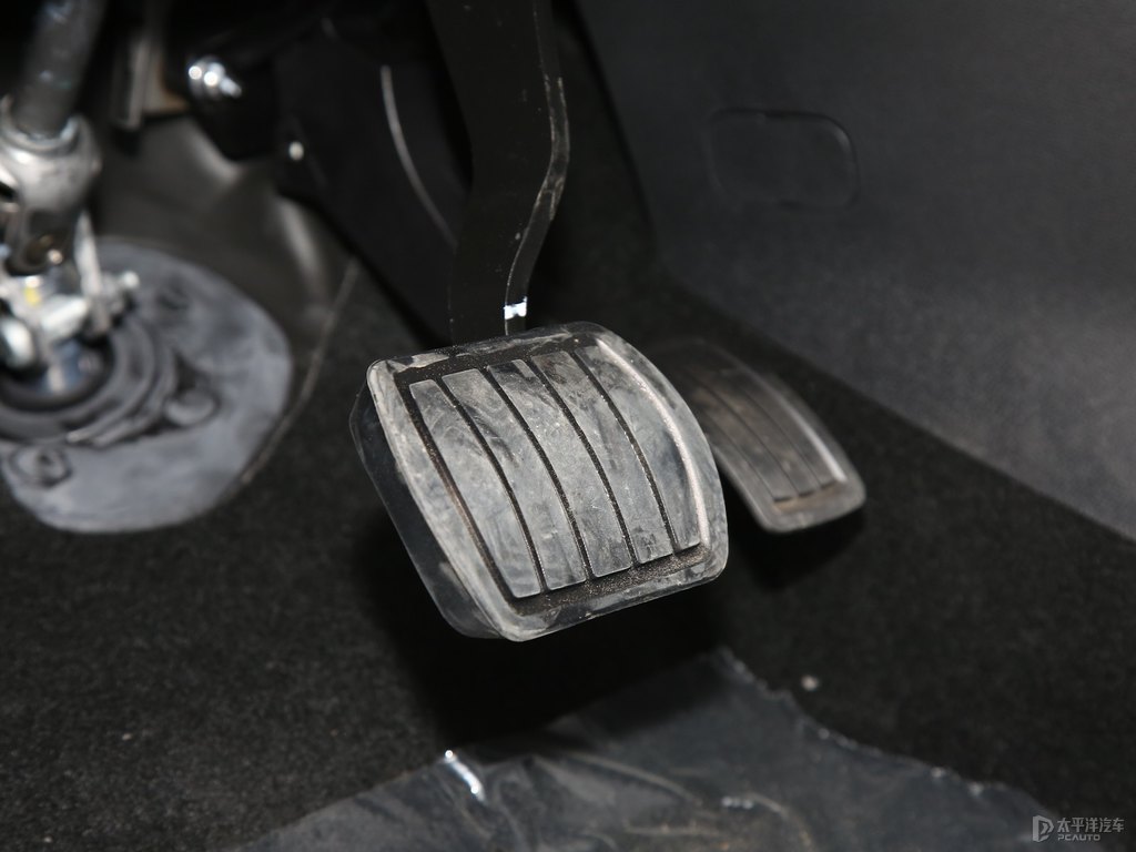 珠光白標(biāo)致4008中控內(nèi)飾圖片