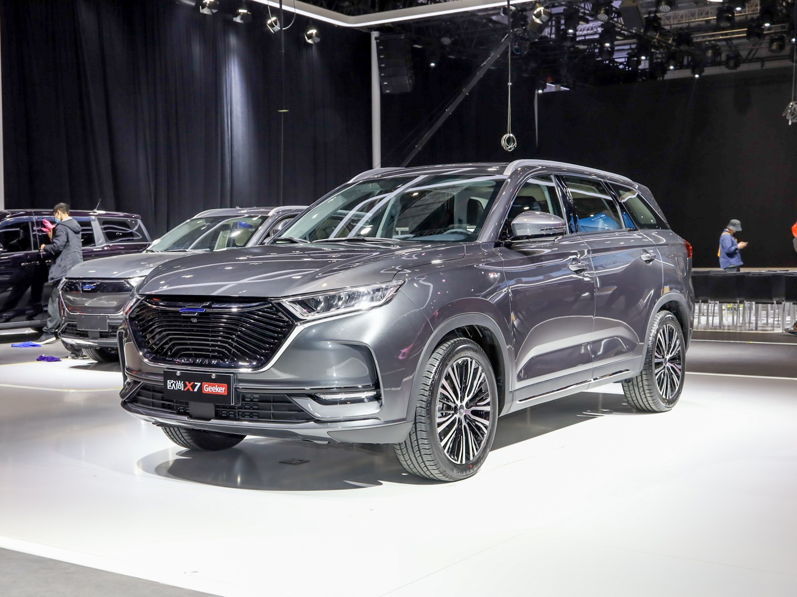 長(zhǎng)安歐尚X7車展高清大圖