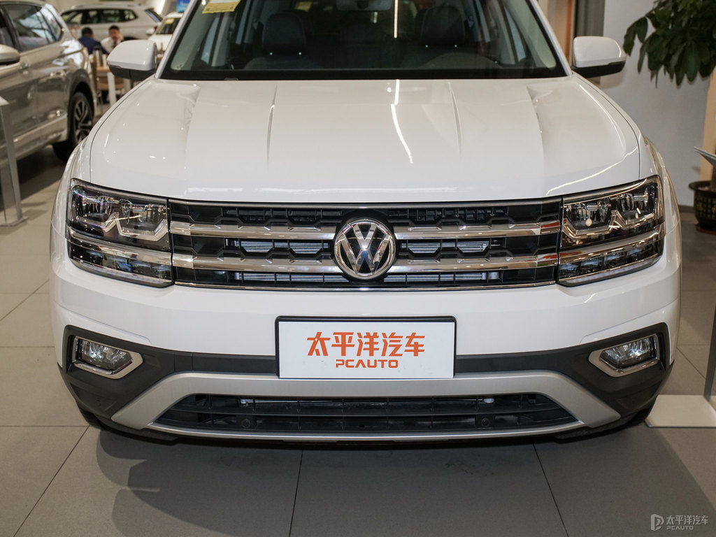 極光白途昂車頭外觀圖片