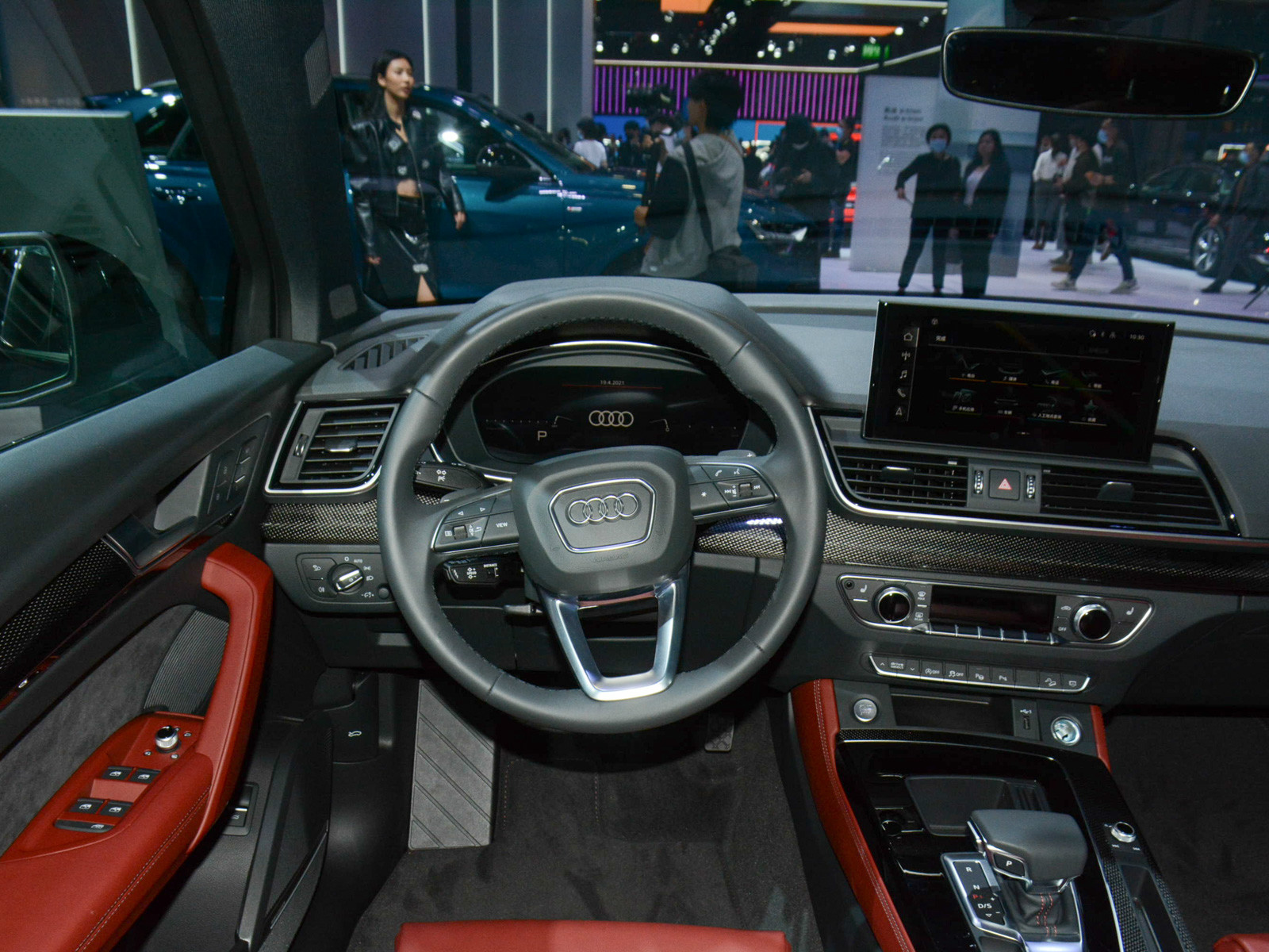 奧迪Q5L車展高清大圖