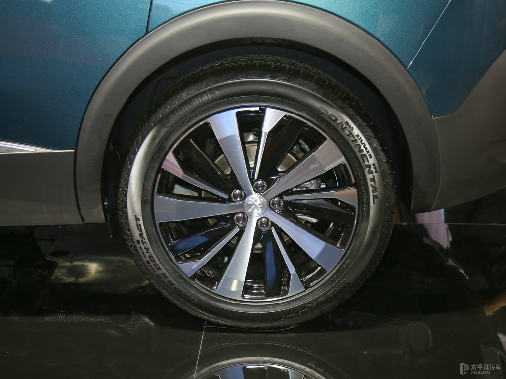 標(biāo)致5008圖片