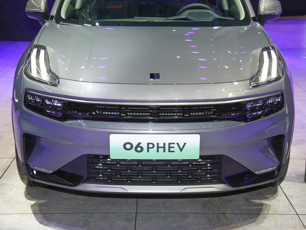 領(lǐng)克06圖片