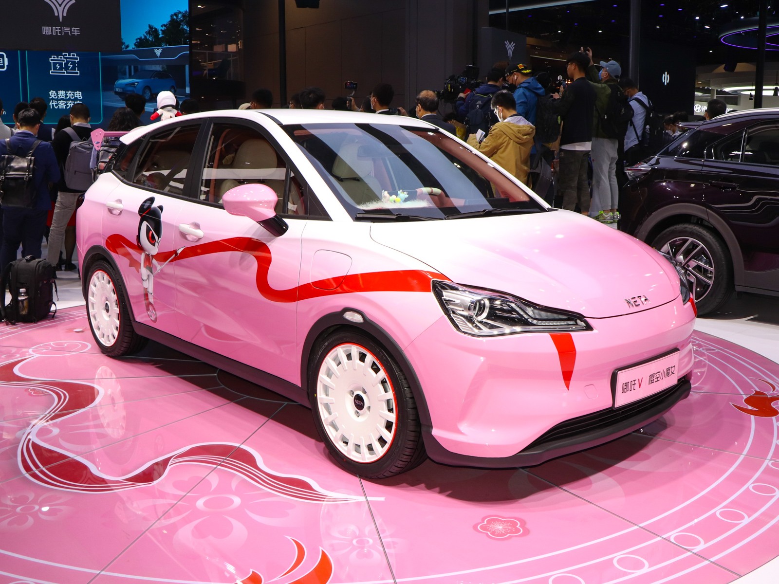 哪吒V車展高清大圖