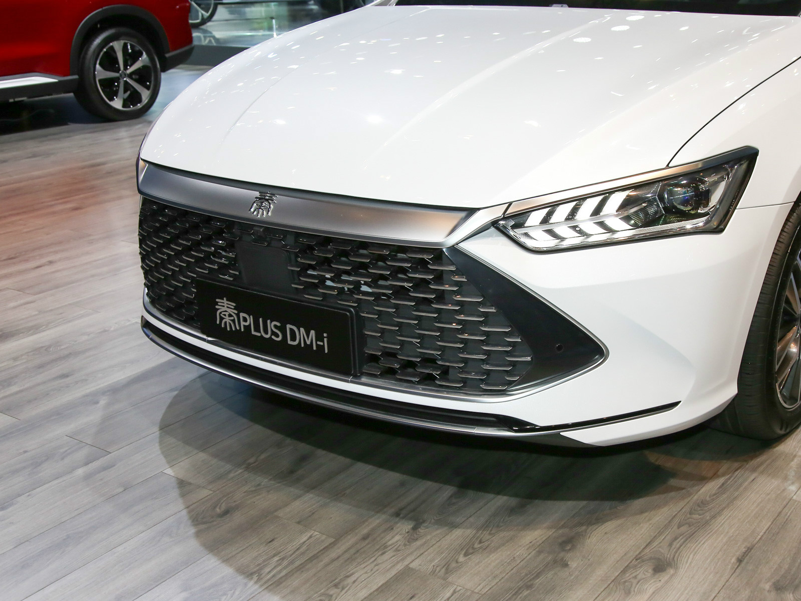 秦PLUS車展高清大圖