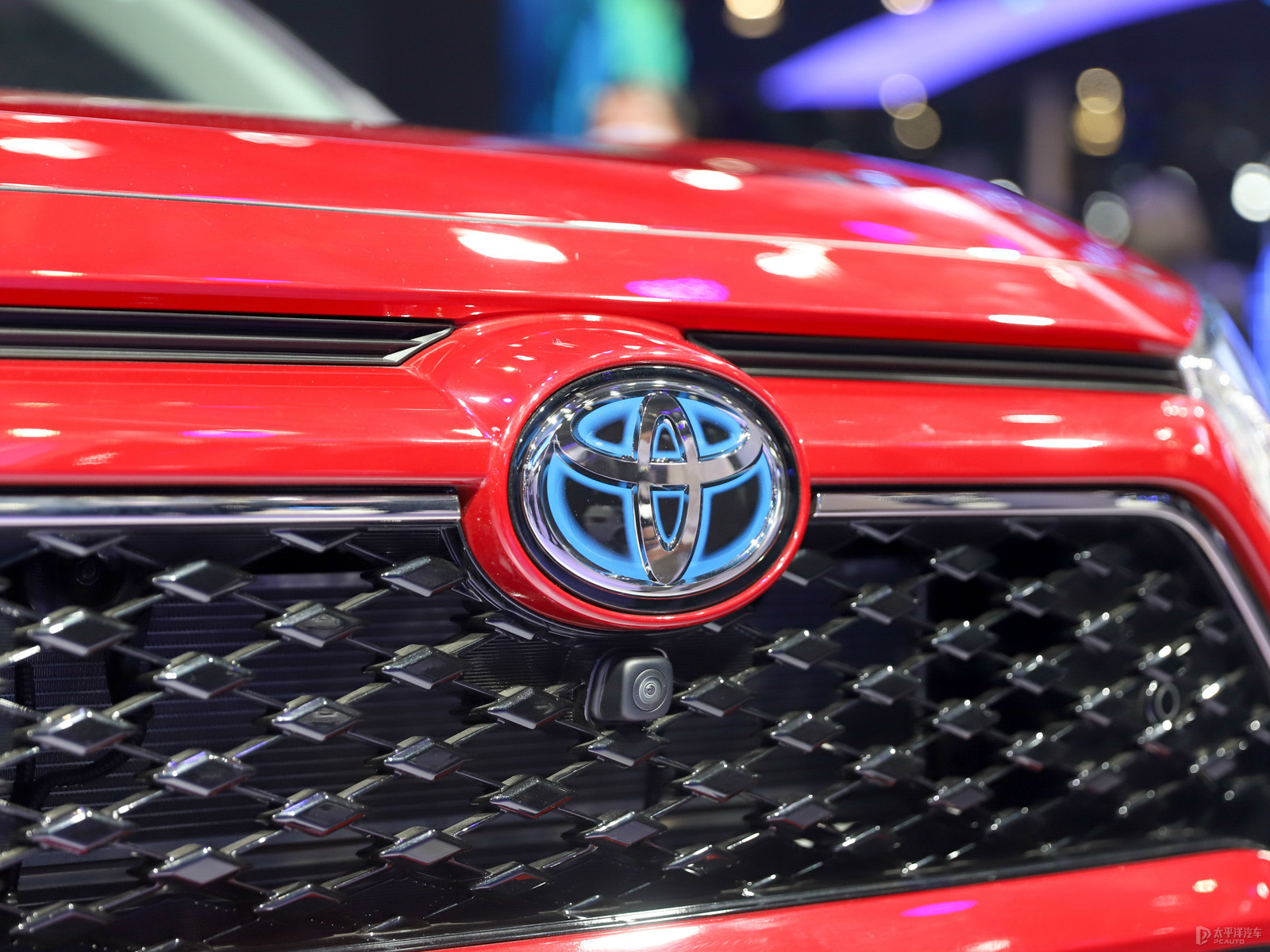 RAV4榮放雙擎E+外觀高清大圖