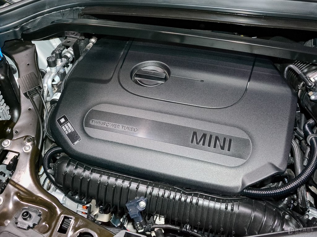 MINI JCW COUNTRYMANDƬ
