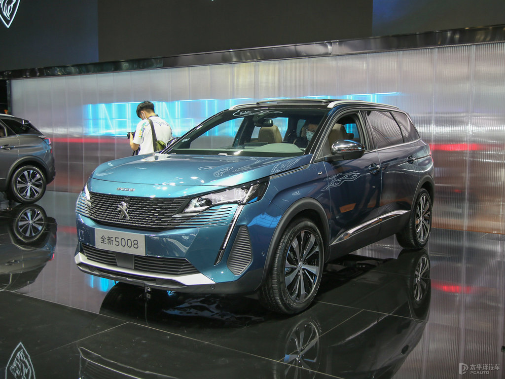 冰山藍(lán)標(biāo)致5008整車外觀外觀圖片