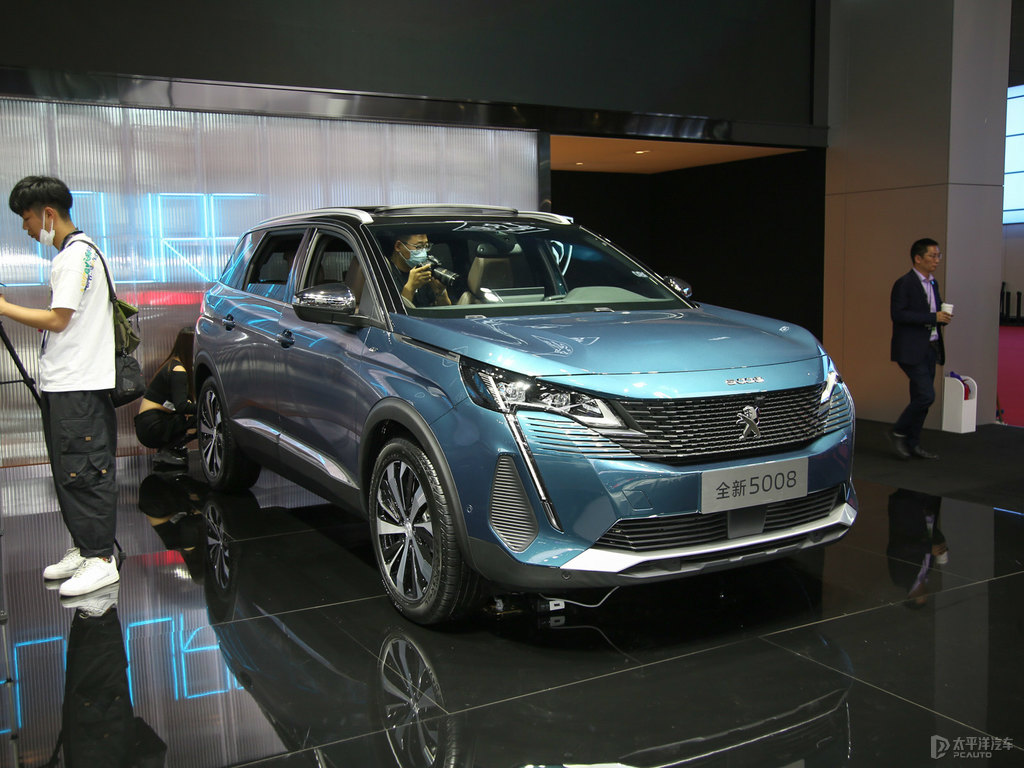 冰山藍(lán)標(biāo)致5008整車外觀外觀圖片