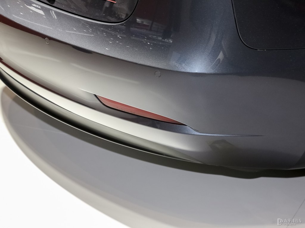 Model 3車尾外觀圖片
