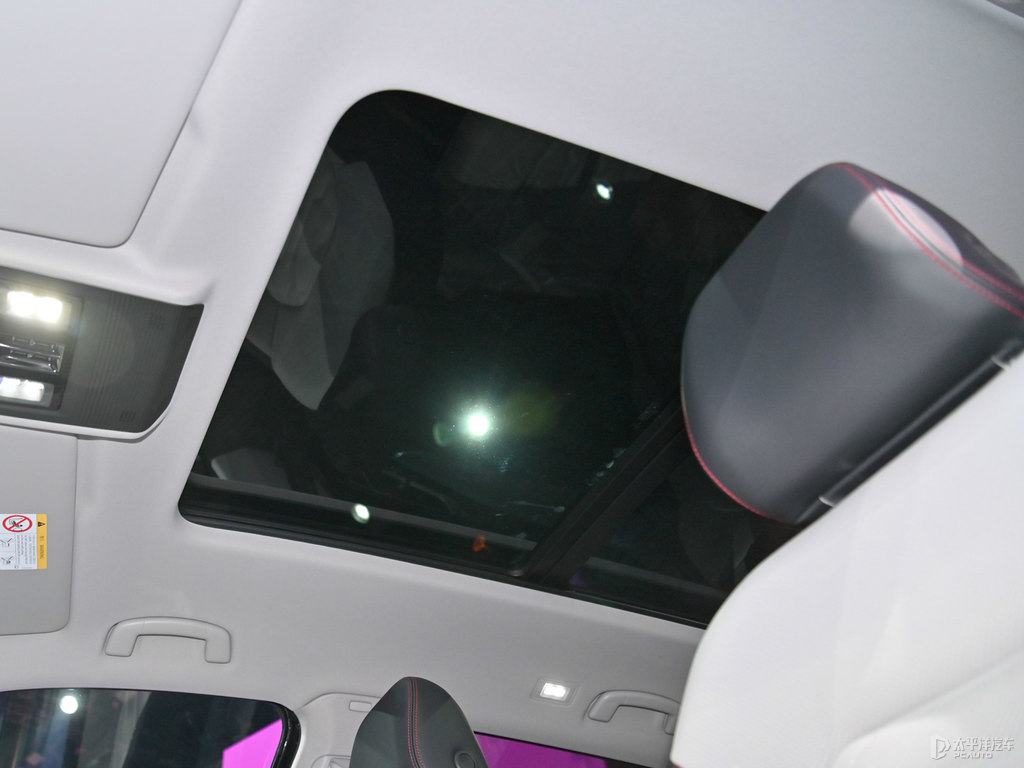 月石灰途昂X車廂內(nèi)飾圖片
