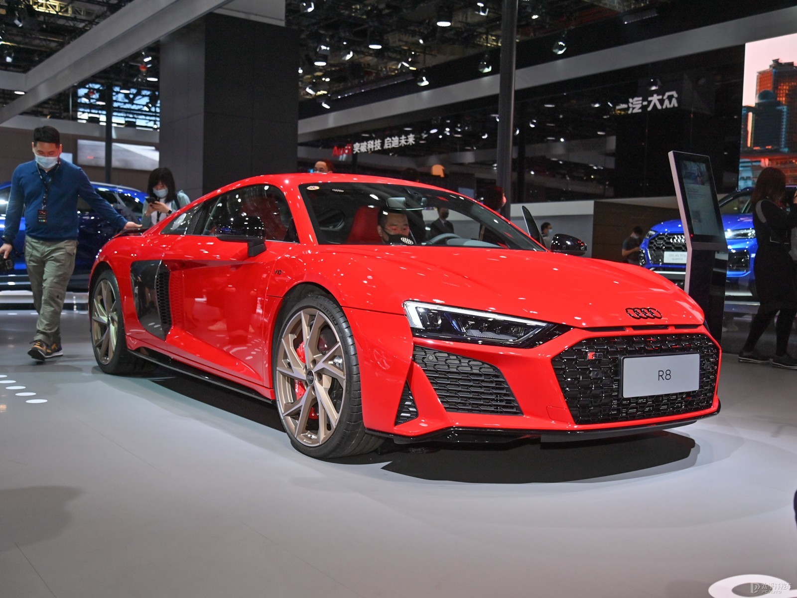 上海audisport奥迪r8近期最高降150万