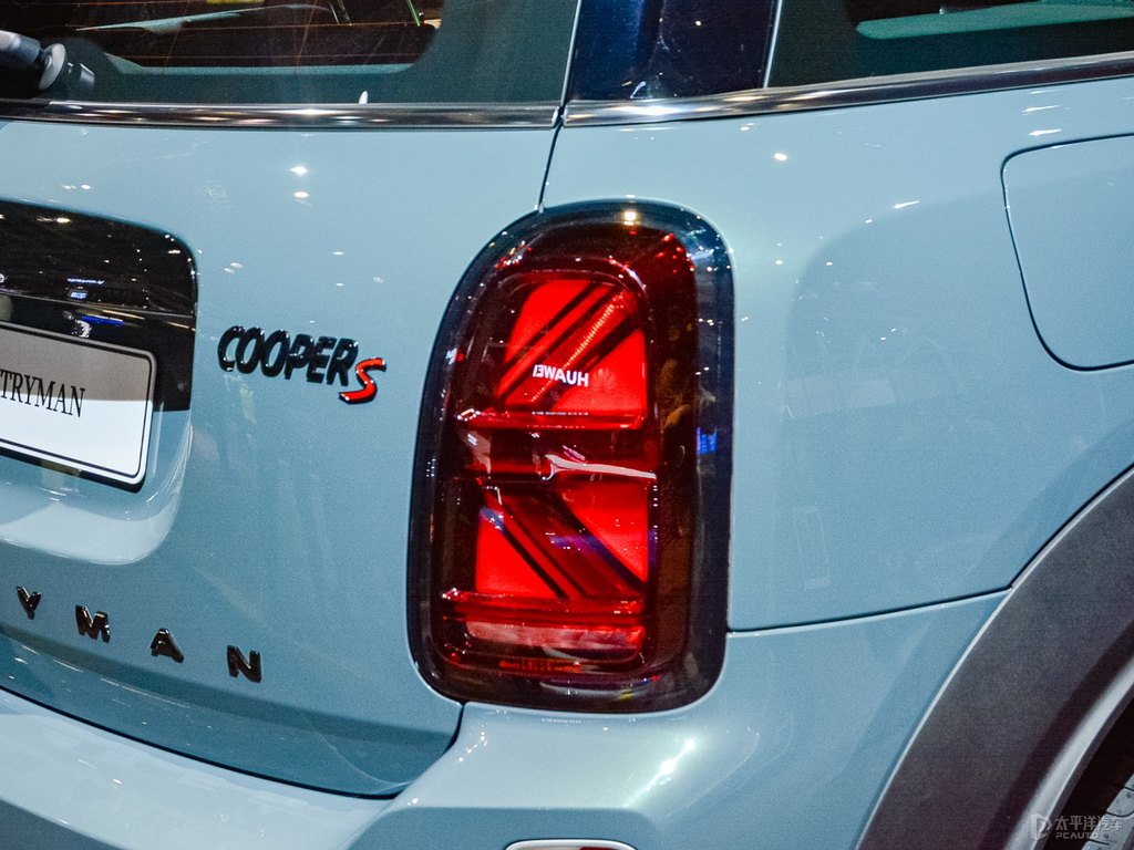 ȼMINI COUNTRYMAN܇β^DƬ